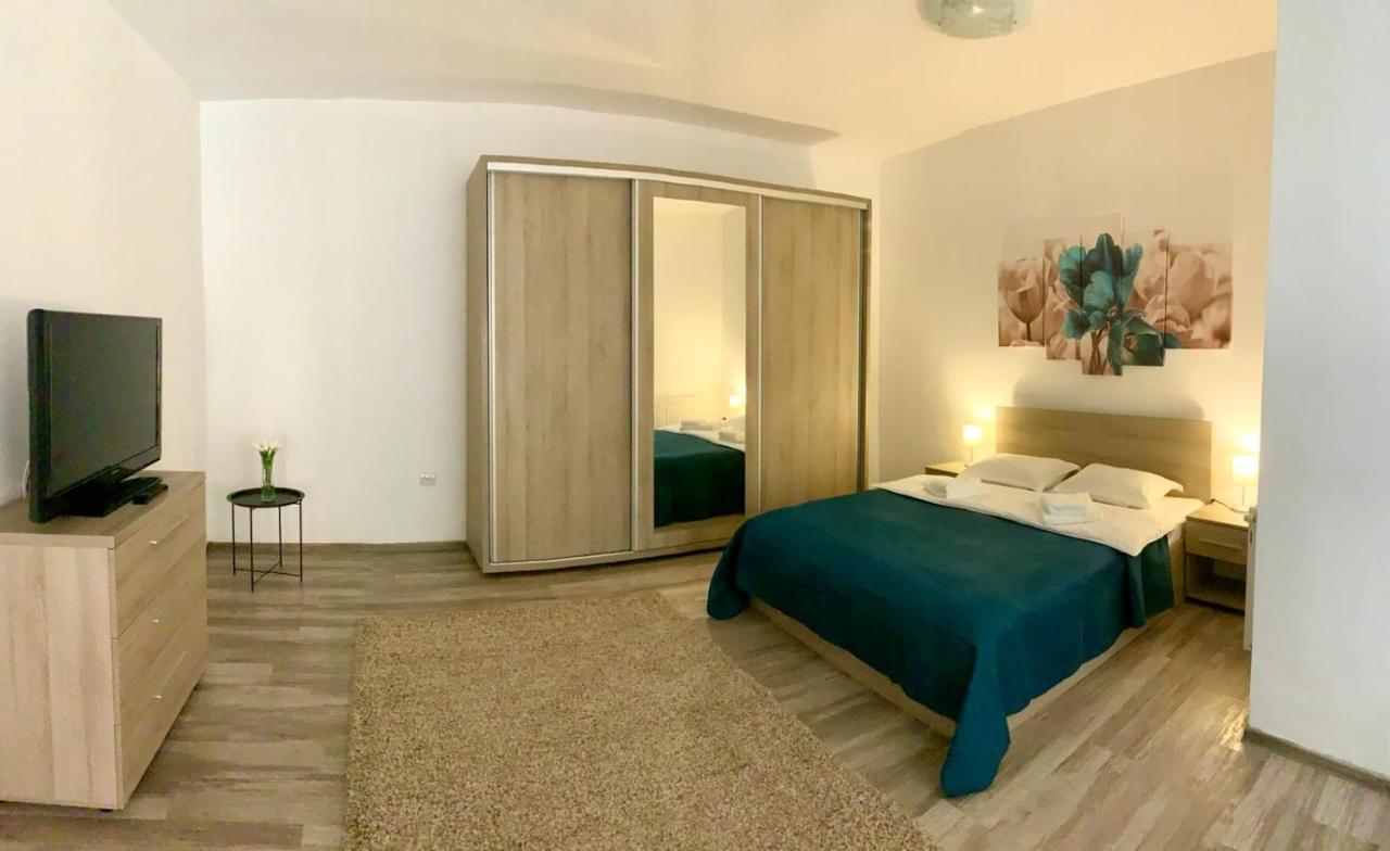 Long House Apartment Brasov Exterior photo